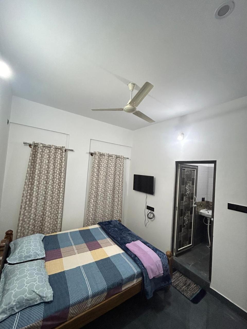 Travel Inn Mysore Vanivilasa Puram Экстерьер фото